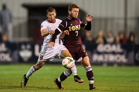 UCONN vs Iona0597