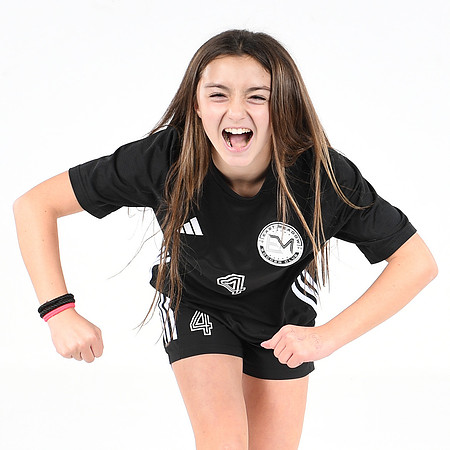 2011 ECNL Galaxy Mackenzie Schneidler-8