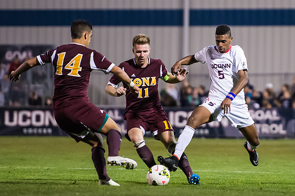 UCONN vs Iona0875