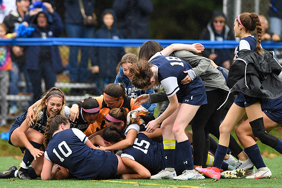 St doms v Mary louis 11-11-221368